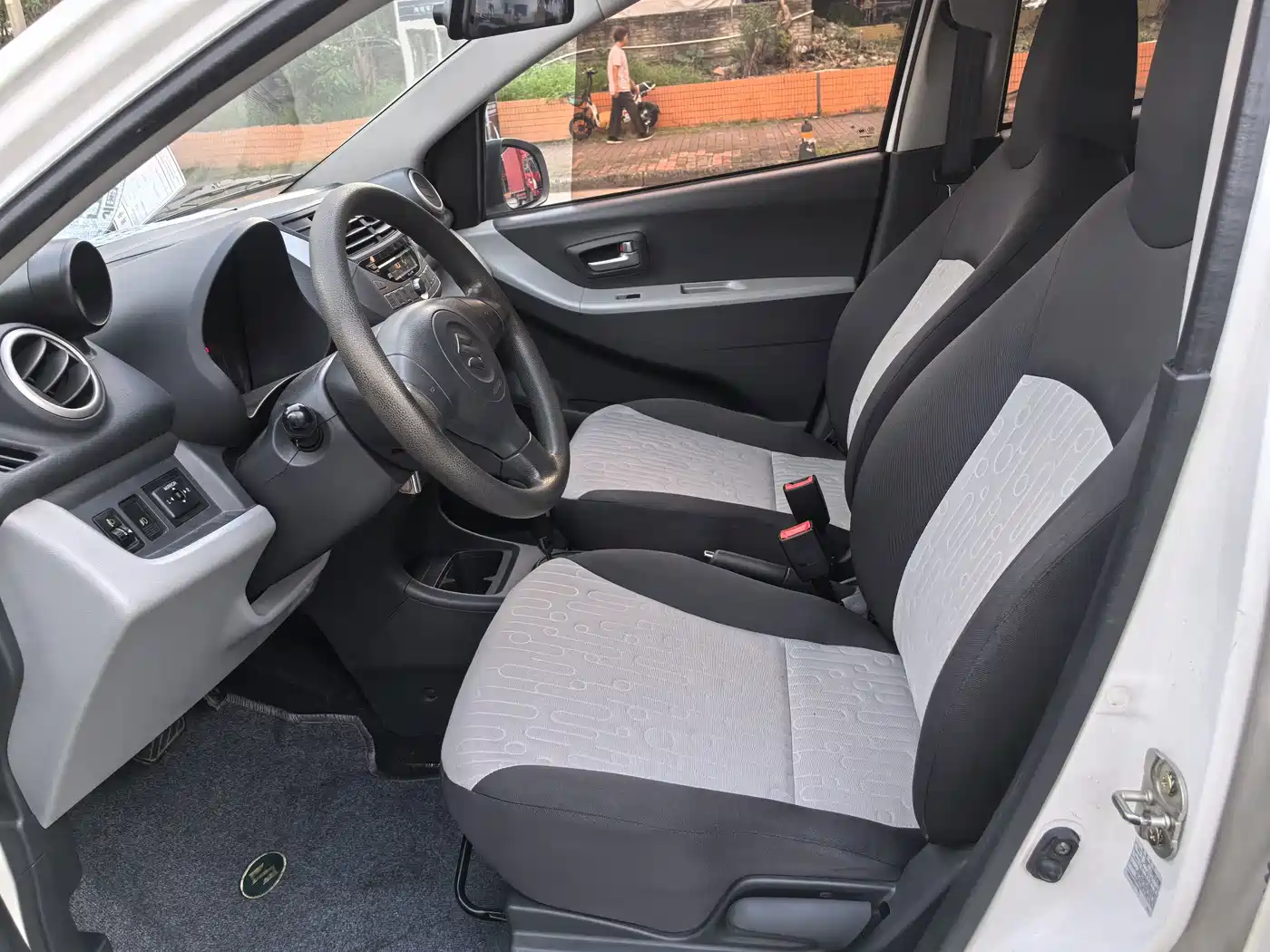 Suzuki Alto 2017 2015 1.0L Automatic Limited Edition