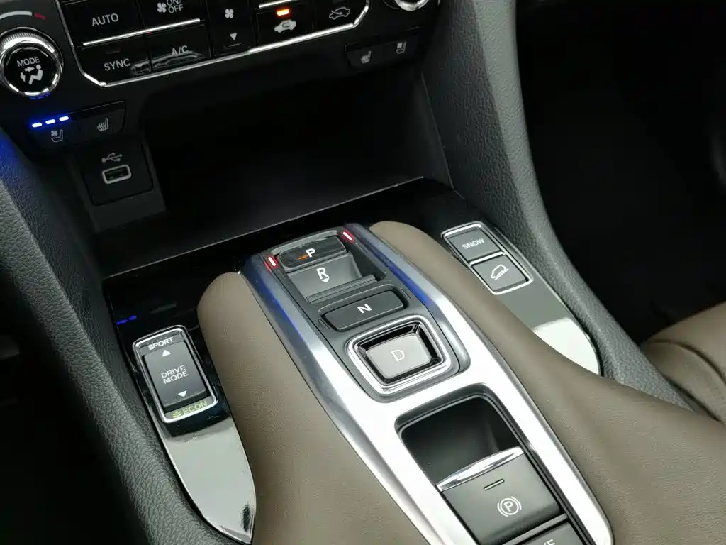 HONDA UR-V