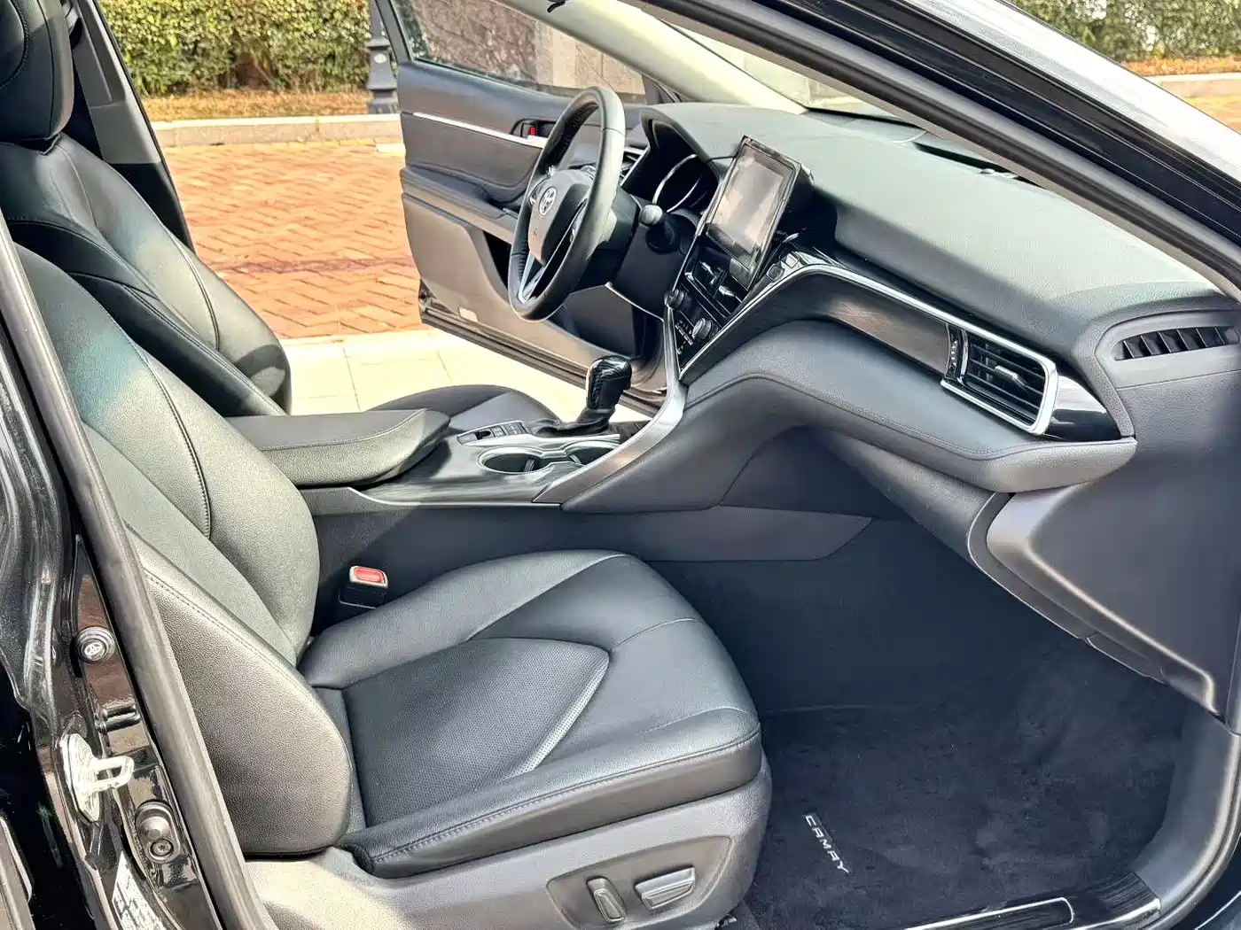 Toyota Camry 2021 Hybrid 2.5HS Fashion Edition фото 9