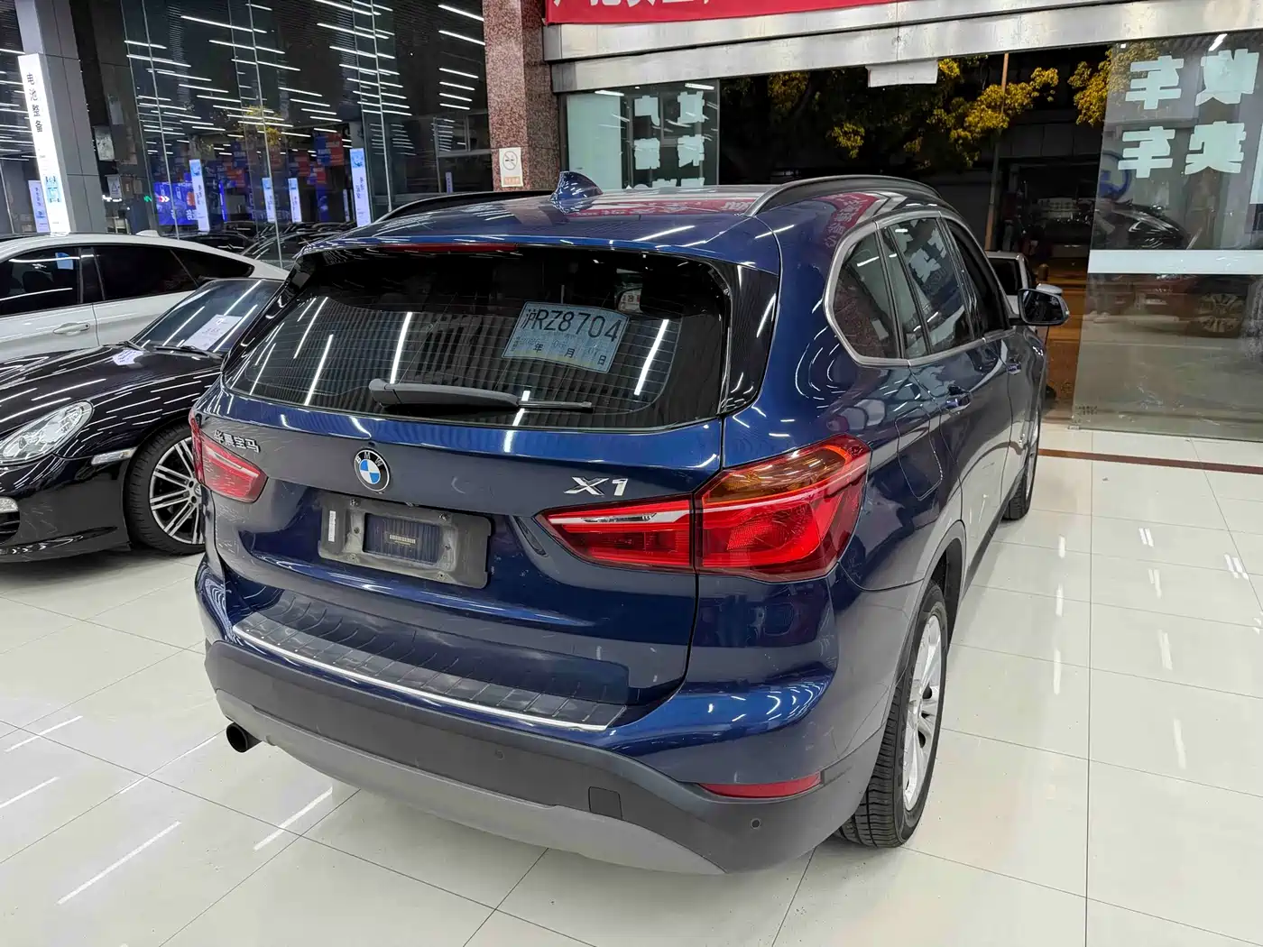 BMW X1 2016 sDrive18Li Premium Model фото 4