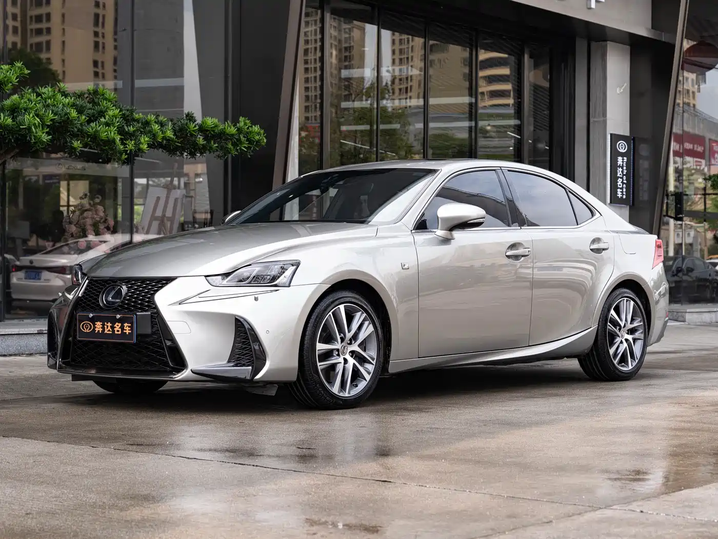 Lexus IS 2017 300 F SPORT