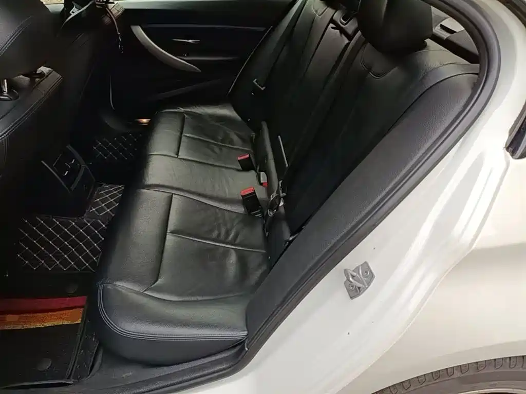 BMW 3 Series 2018 320i M Sport Package фото 17