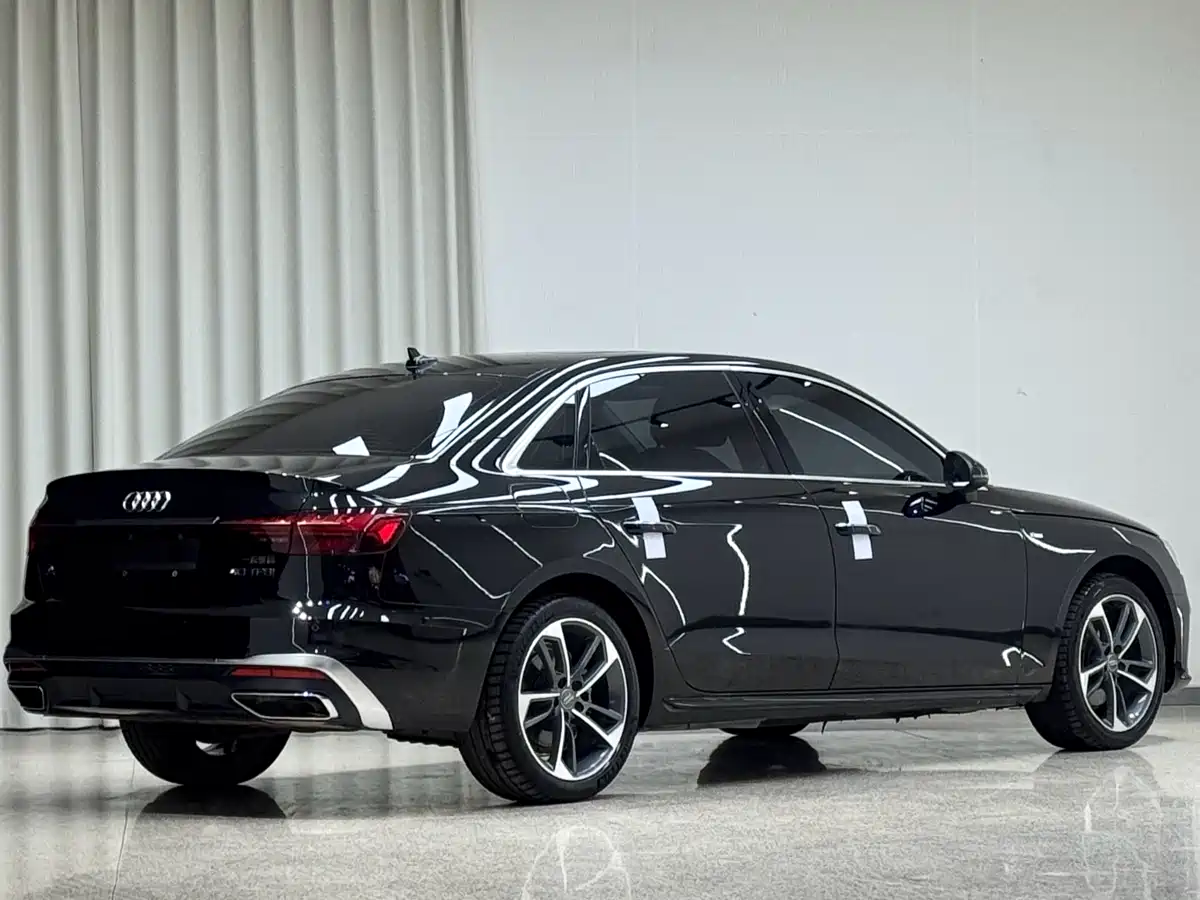 Audi A4L 2020 40 TFSI Fashion Dynamic Edition фото 6