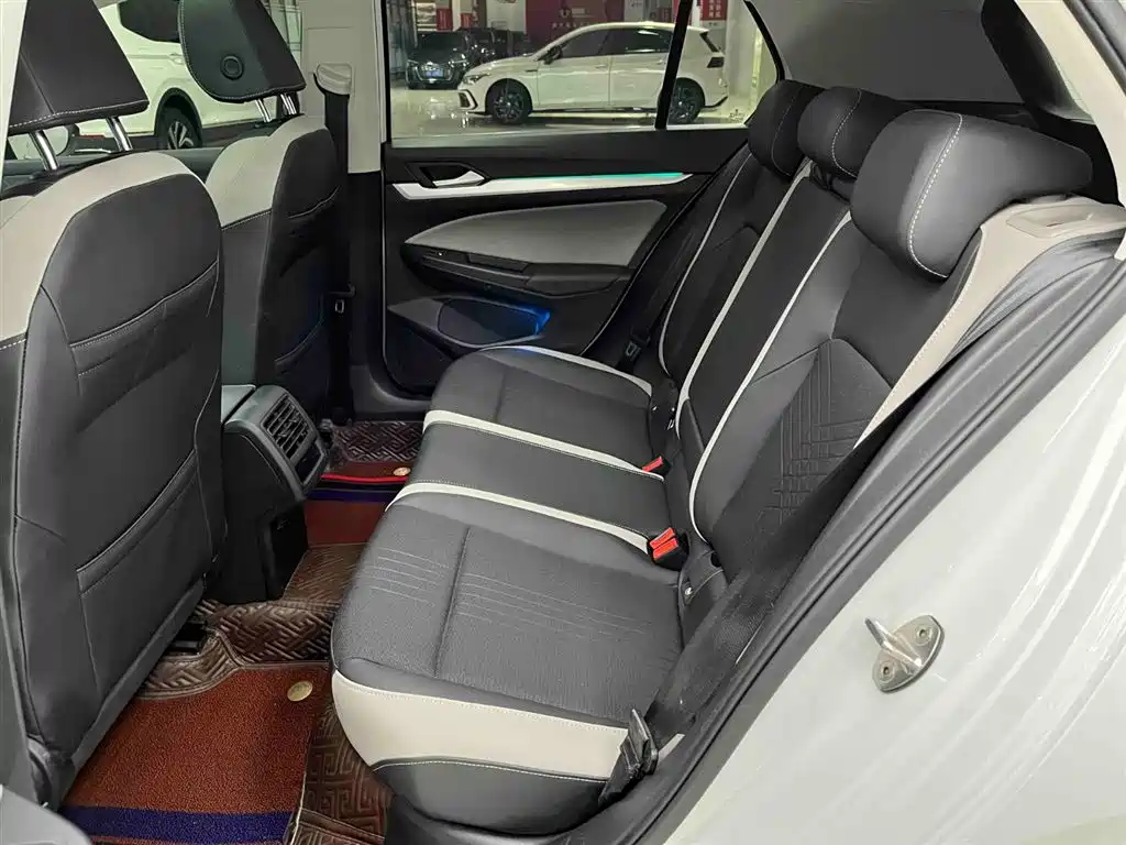 Volkswagen Golf 2021 280TSI DSG Pro фото 14