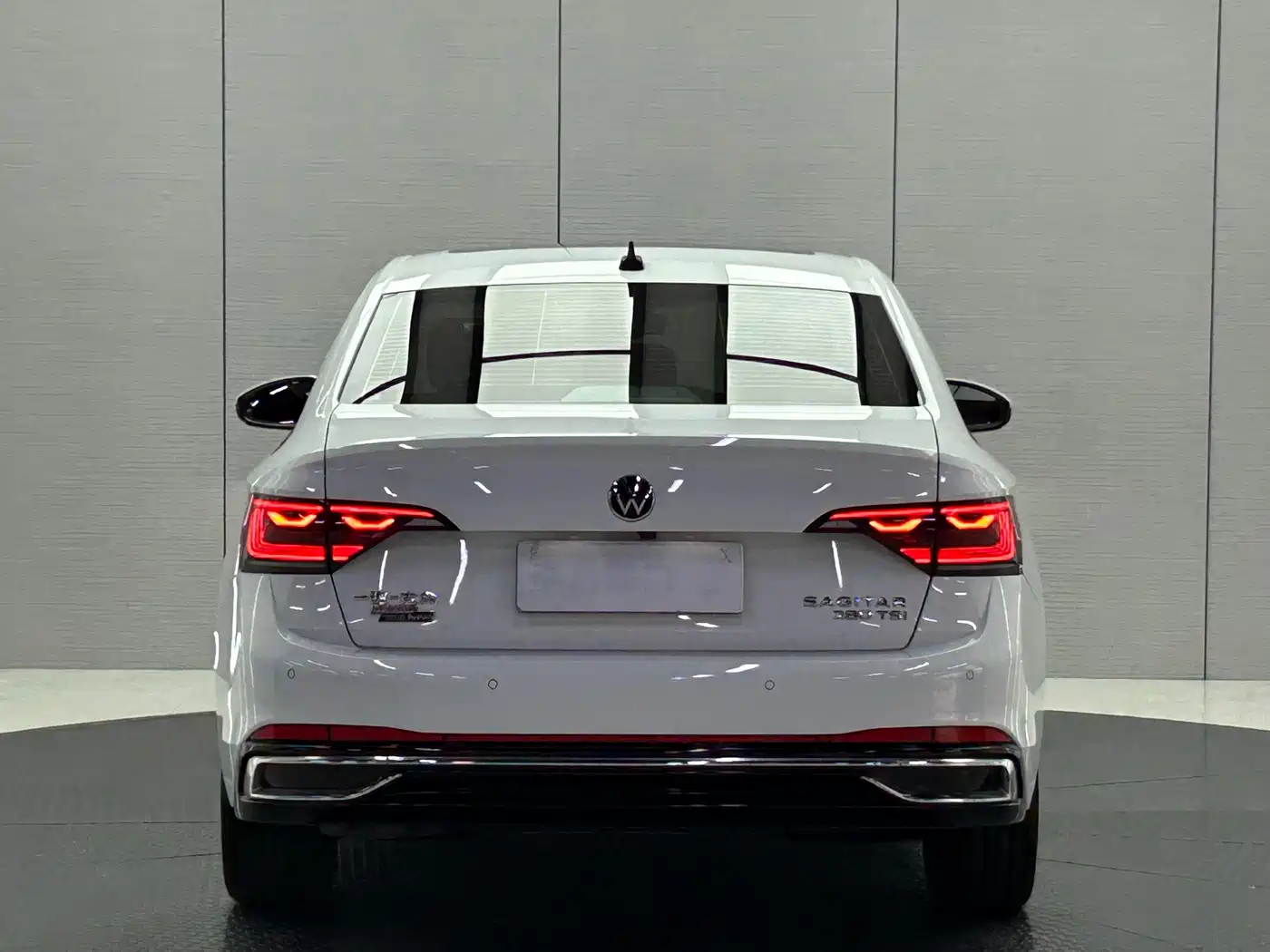 Volkswagen Sagitar 2022 280TSI DSG Surpassing Edition фото 4