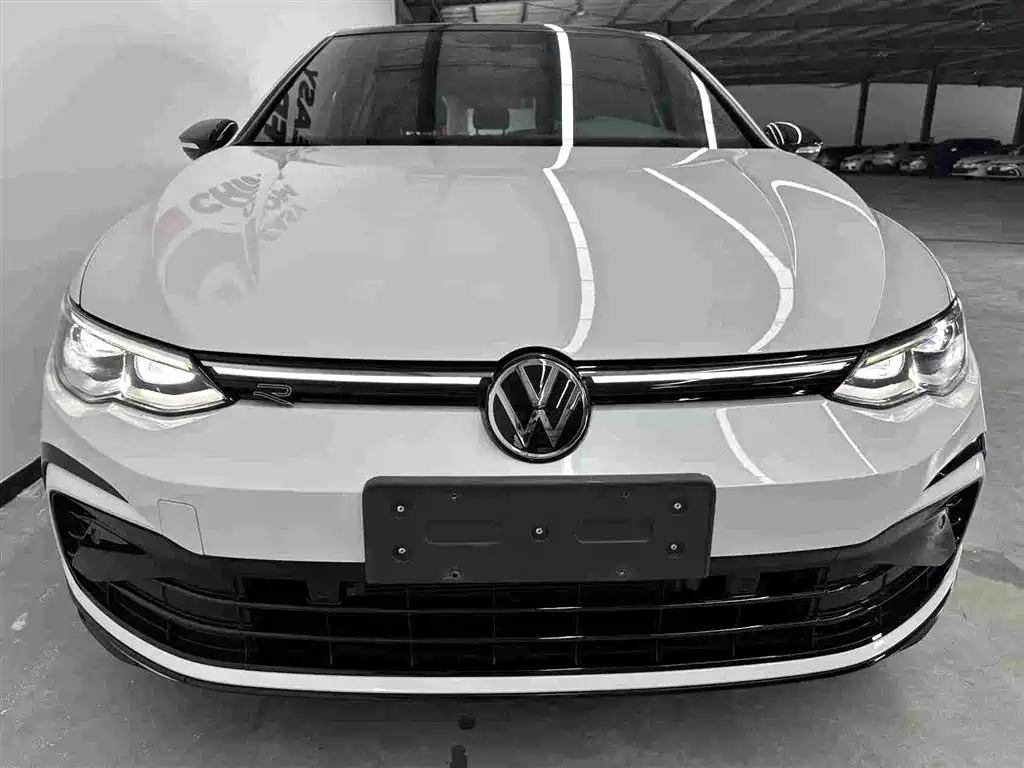 Фото 9 - Volkswagen Golf