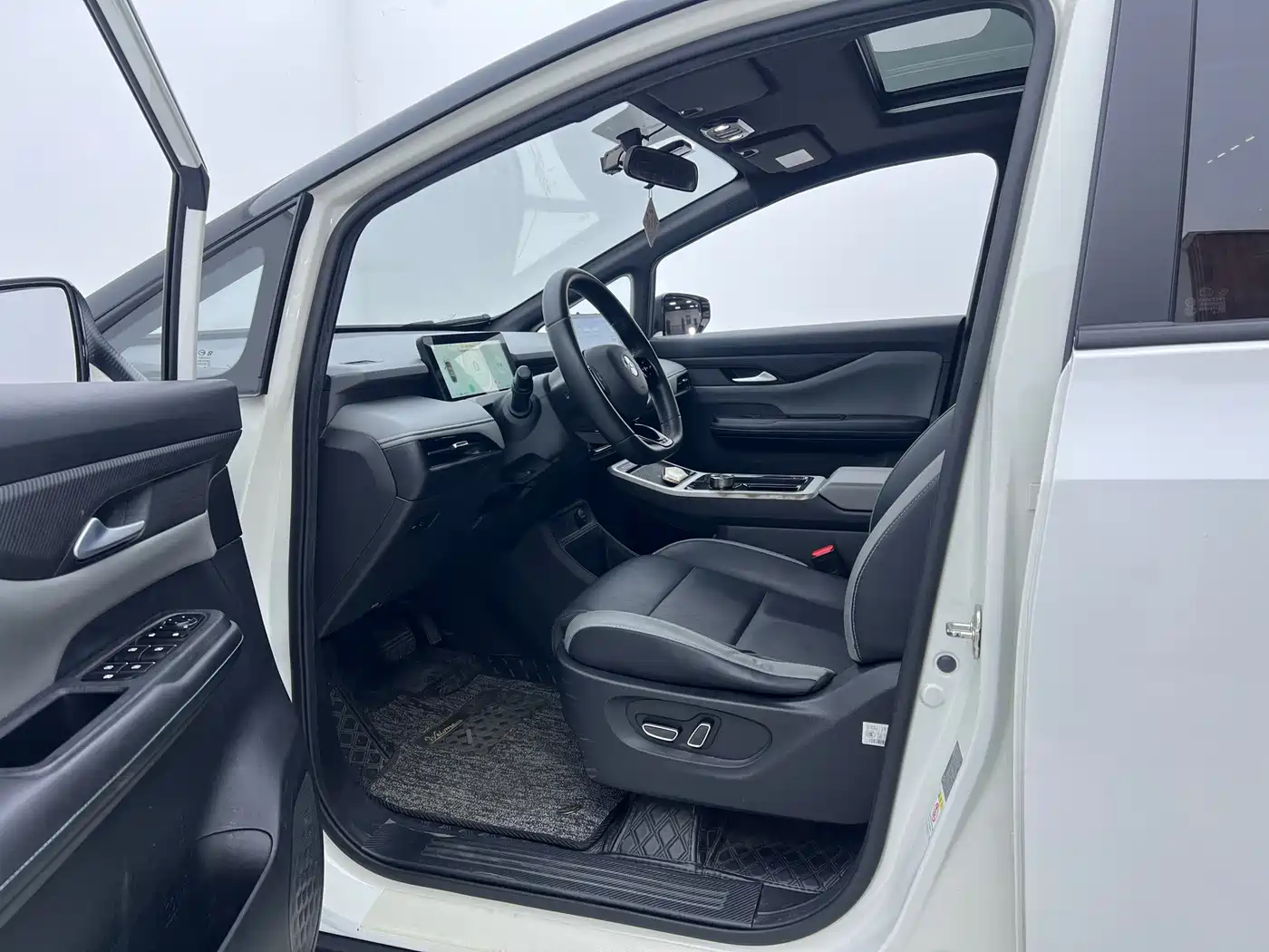 Hycan Auto Hycan Z03 2022 2022 Model 620km Trendy Cool Edition 160kW 76.8kWh