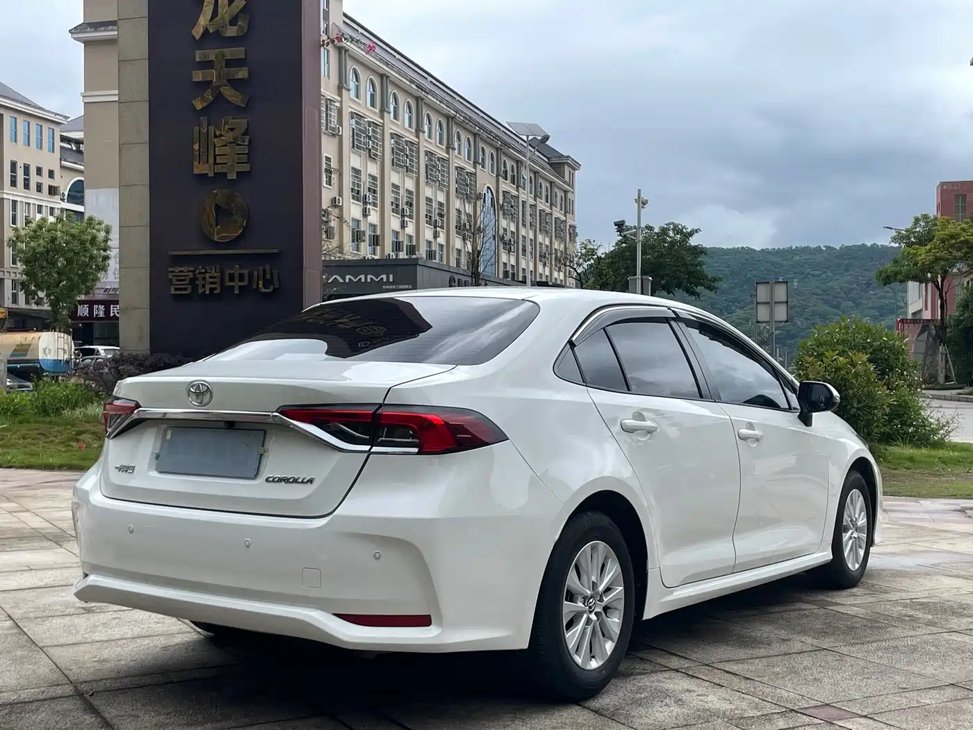 Toyota Corolla 2022 TNGA 1.5L CVT Pioneer Edition фото 8