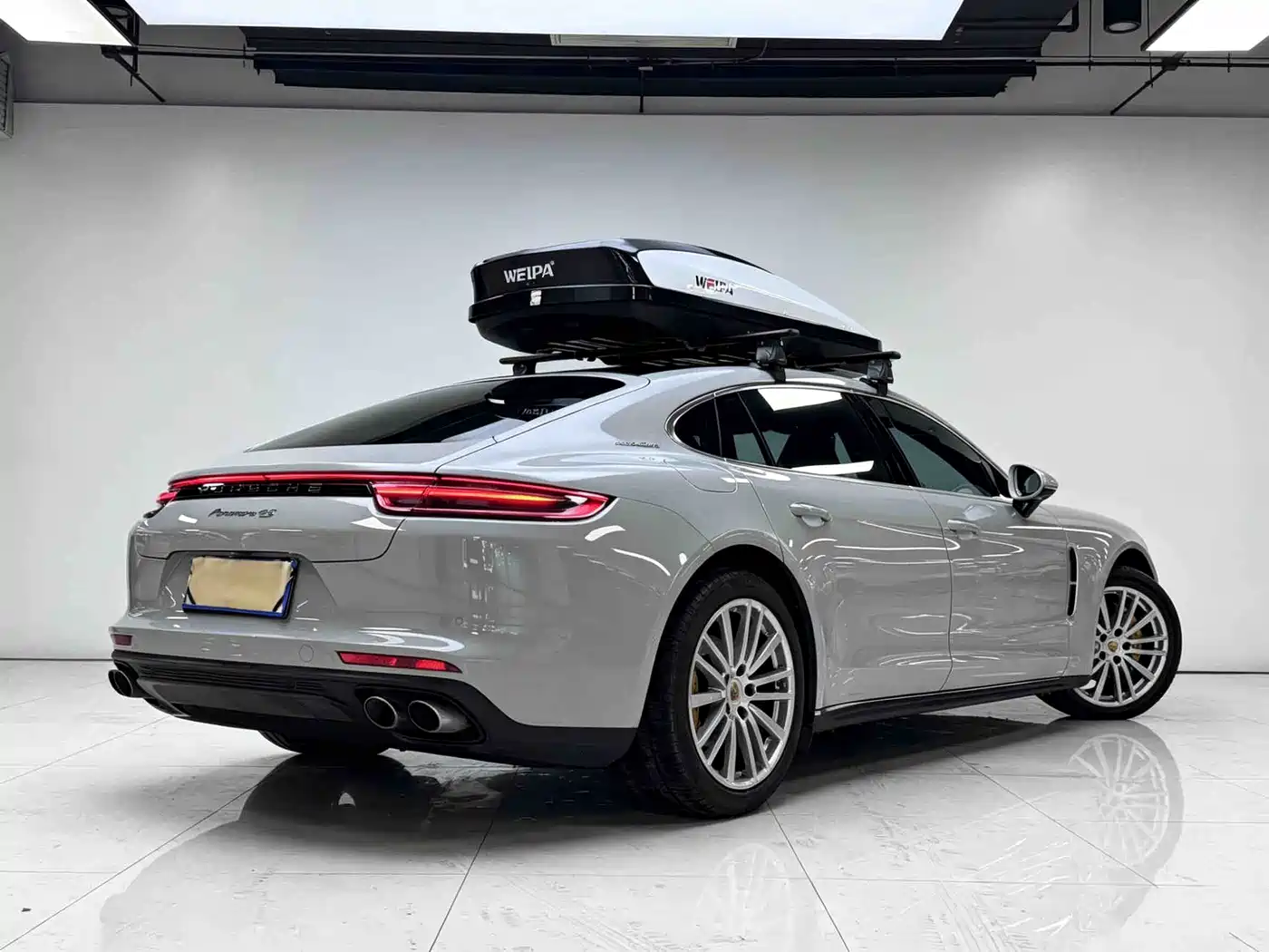 Porsche Panamera 2019 Panamera 4 Executive Long Wheelbase 2.9T фото 21