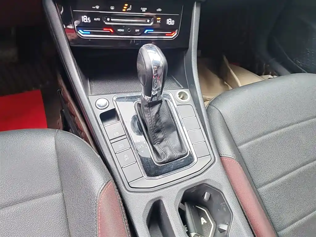 Volkswagen Bora 2021 1.5L Automatic Elite Smart Edition фото 14