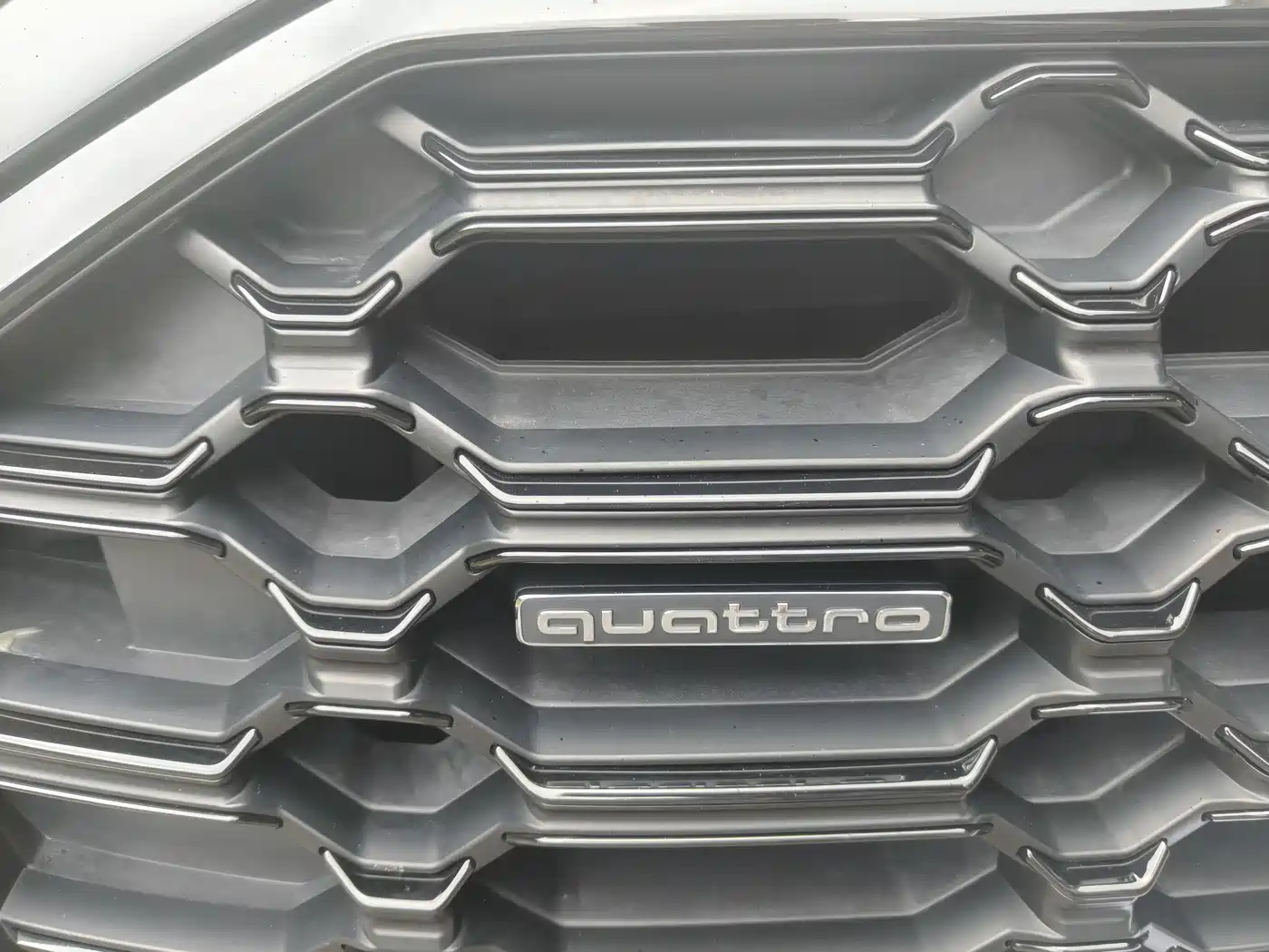 Audi Q5L 2024 Model 40 TFSI Luxury Dynamic фото 14