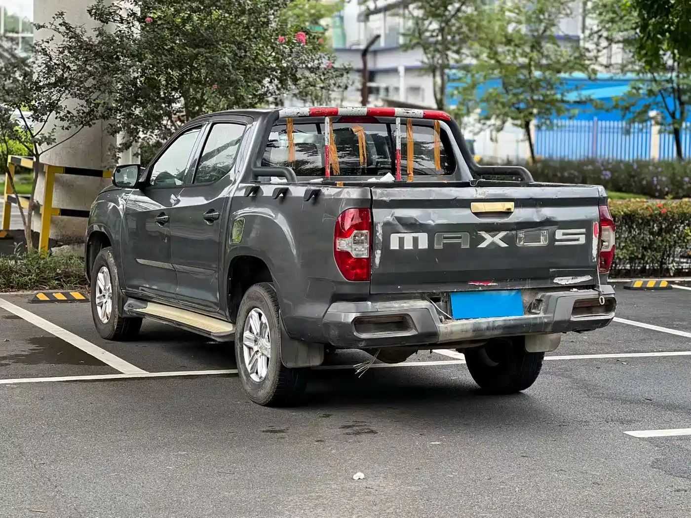 SAIC Maxus Maxus T60 2018 2017 2.8T Diesel Automatic 2WD High Chassis Comfort Long Cab China V