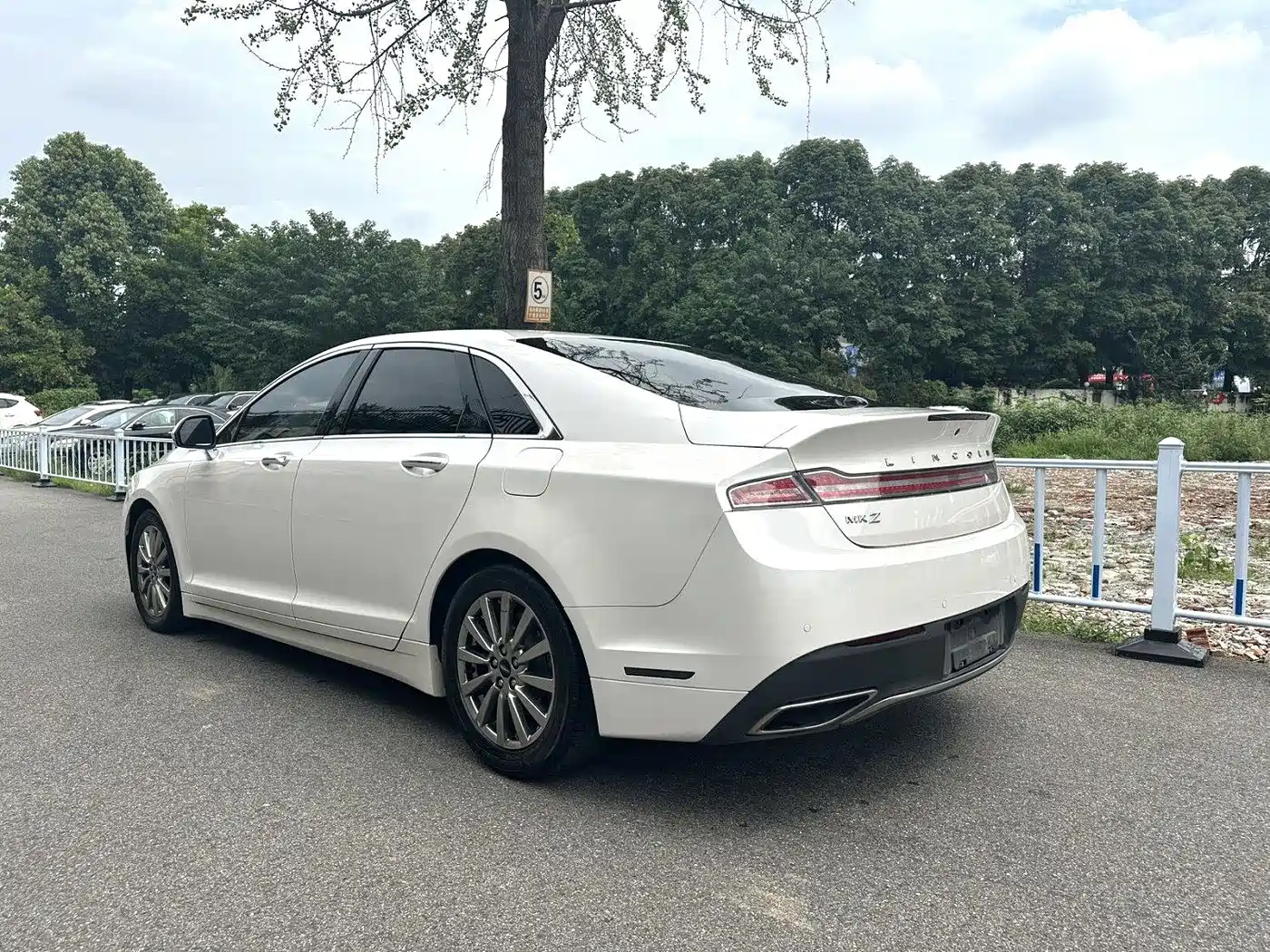 Lincoln MKZ 2020 2020 2.0T Premium Edition