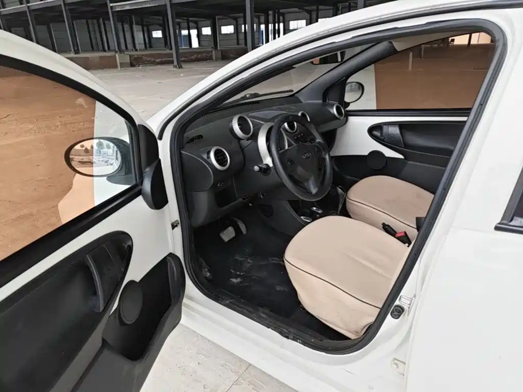 BYD F0 2016 2015 1.0L AMT Xuan Cool Edition