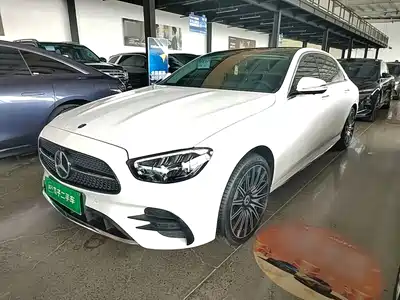 Mercedes-Benz E