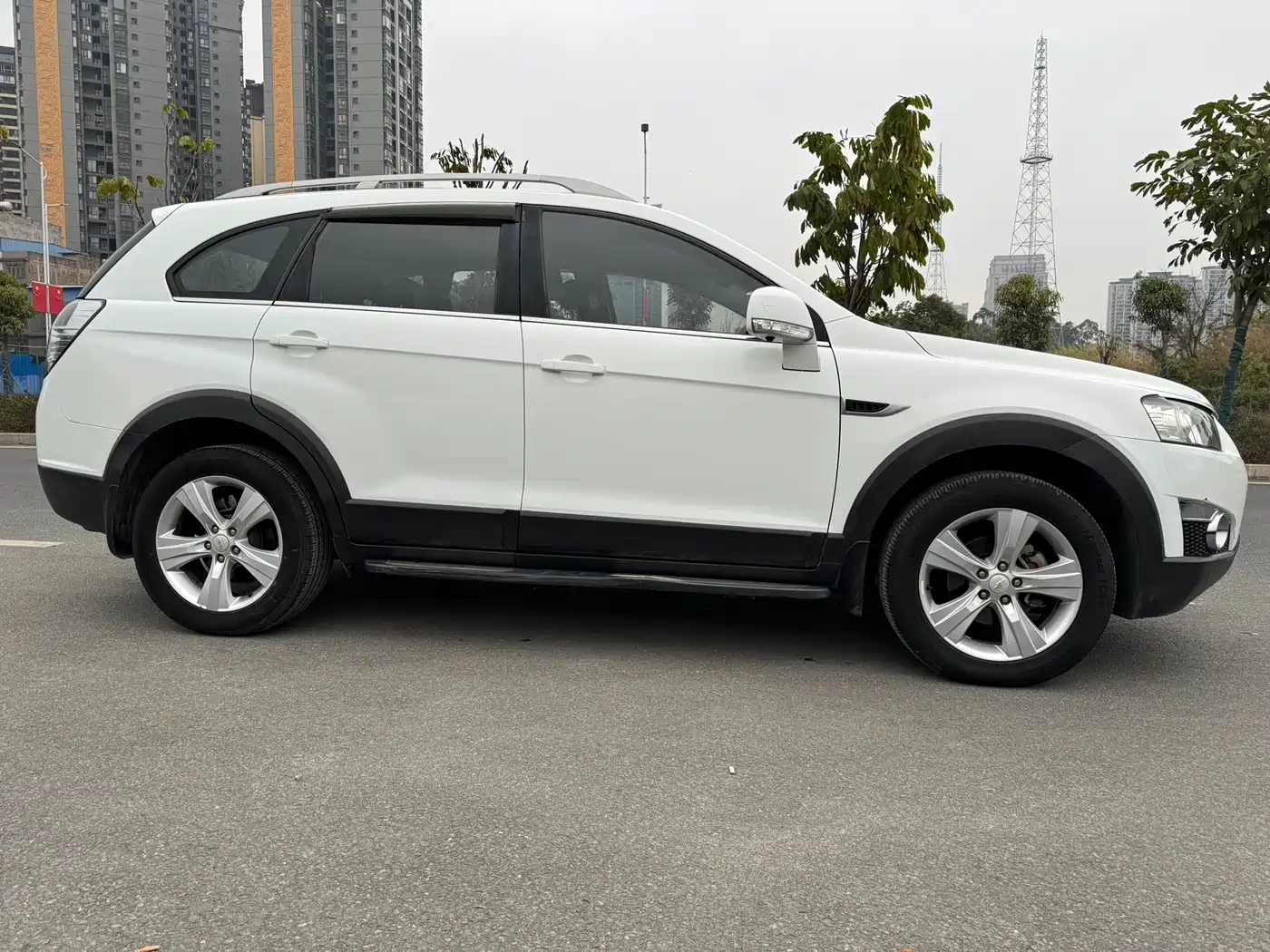 Chevrolet Captiva 2012 2.4L 4WD Flagship Edition 7-Seater фото 7