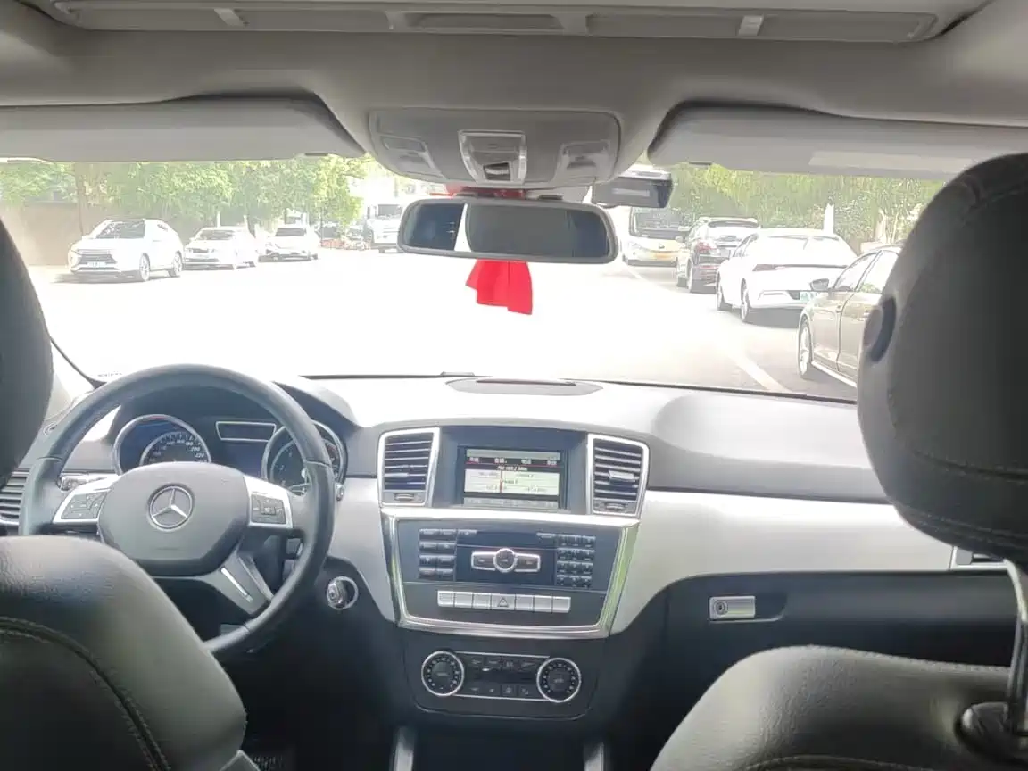 Mercedes-Benz M-Class 2012 Model ML 350 Dynamic фото 2
