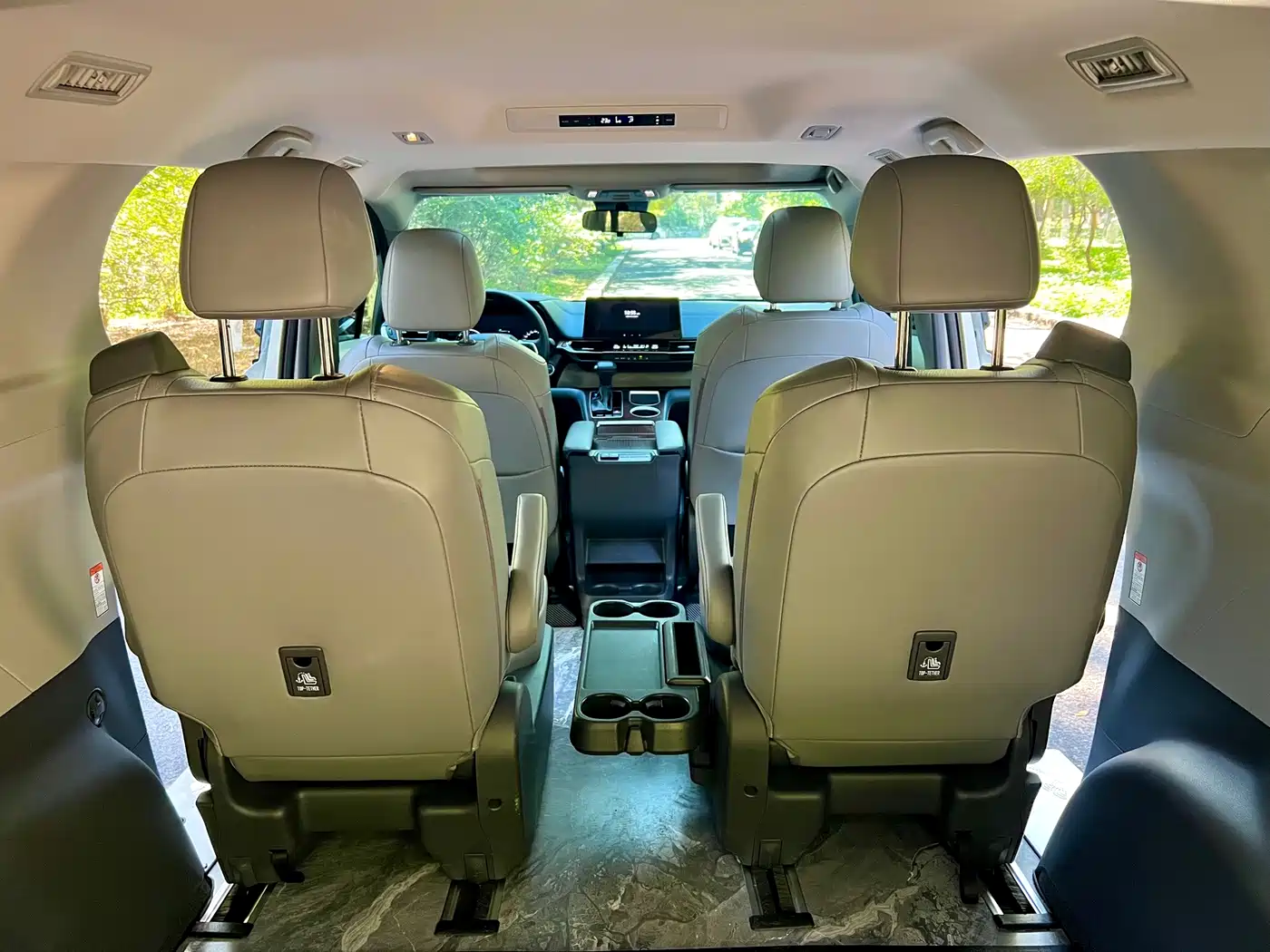 Toyota Granvia 2025 2024 2.5L Hybrid Comfort