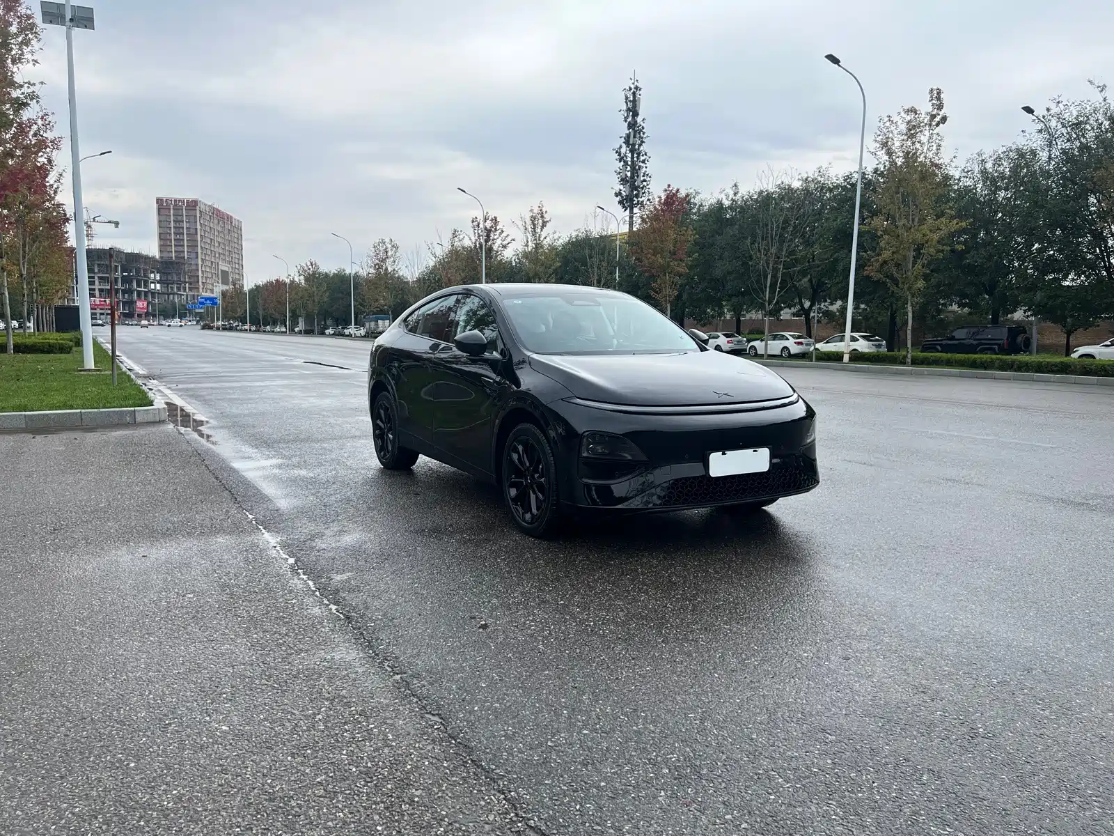 Фото 3 - XPeng G6