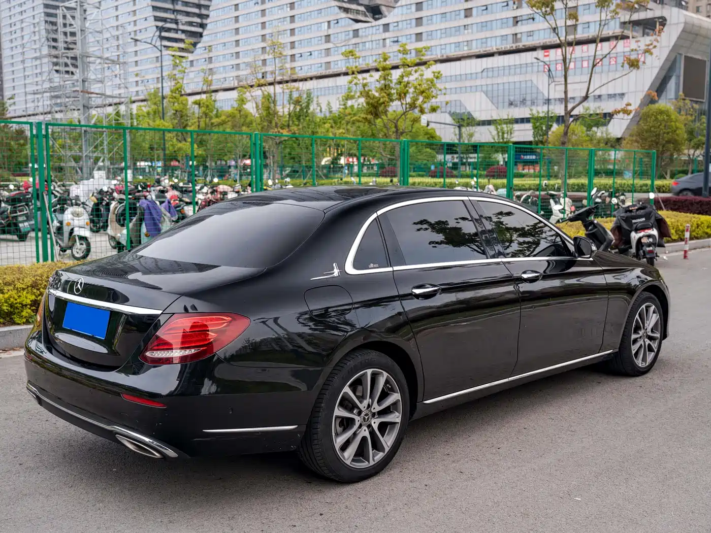 Mercedes-Benz E-Class 2019 E 260 L фото 5