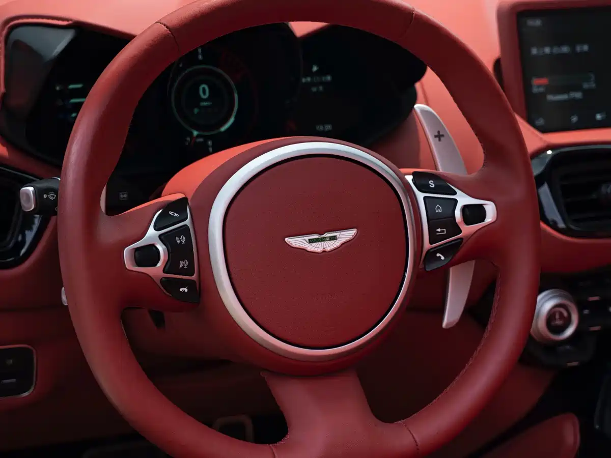 Aston Martin V8 Vantage 2022 2022 4.0T V8 Roadster
