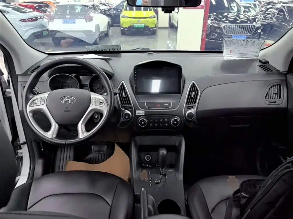 Hyundai Beijing Hyundai ix35 2015 2.0L Automatic 2WD Comfort China V фото 10