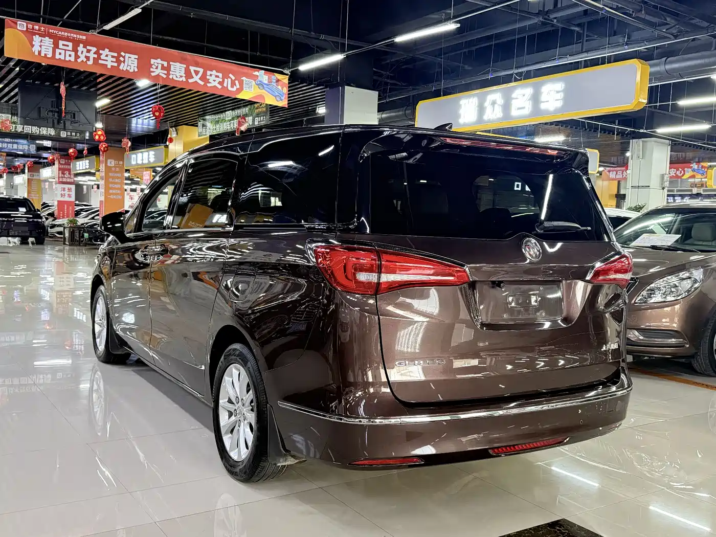 Buick GL8 2017 ES 28T Comfort Type China V фото 6