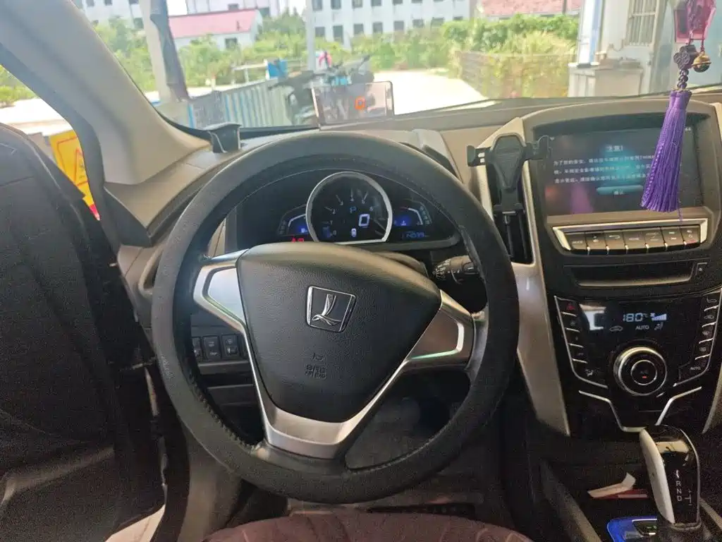 Luxgen U6 SUV 2016 2015 1.8T Fashion Edition