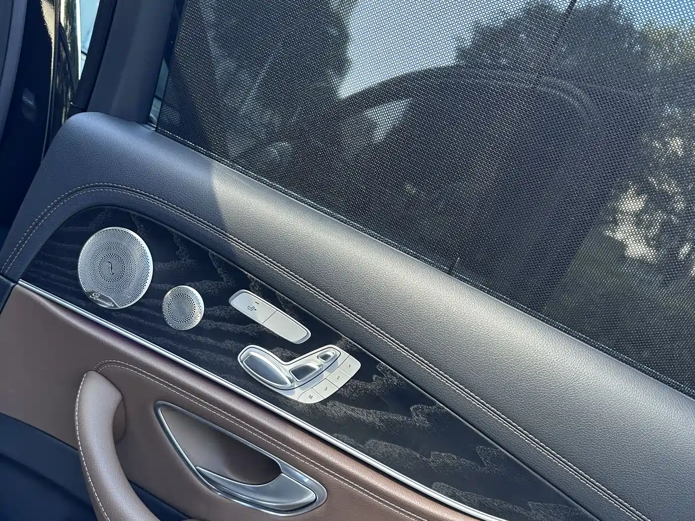 Mercedes-Benz E-Class 2022 E 300 L Luxury фото 9