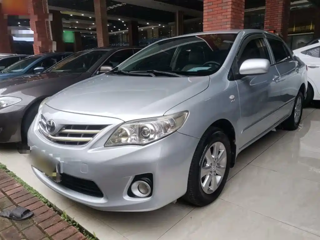Toyota Corolla 2011 1.6L Automatic GL фото 2