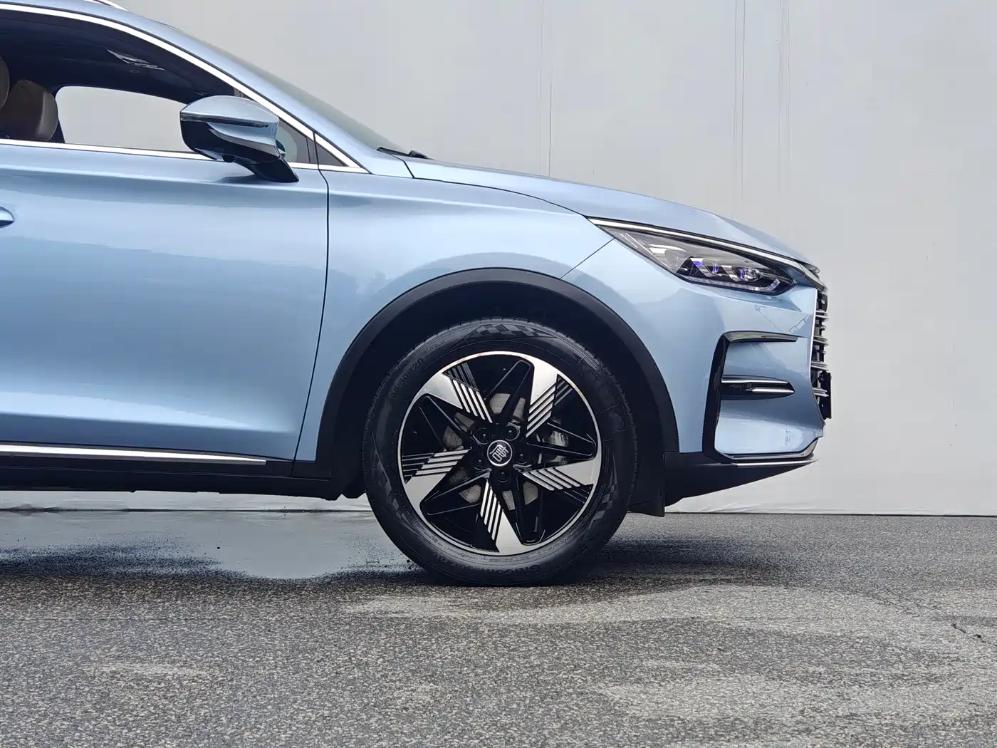 BYD Tang New Energy 2023 Model DM-i Champion Edition 112KM Honor фото 6