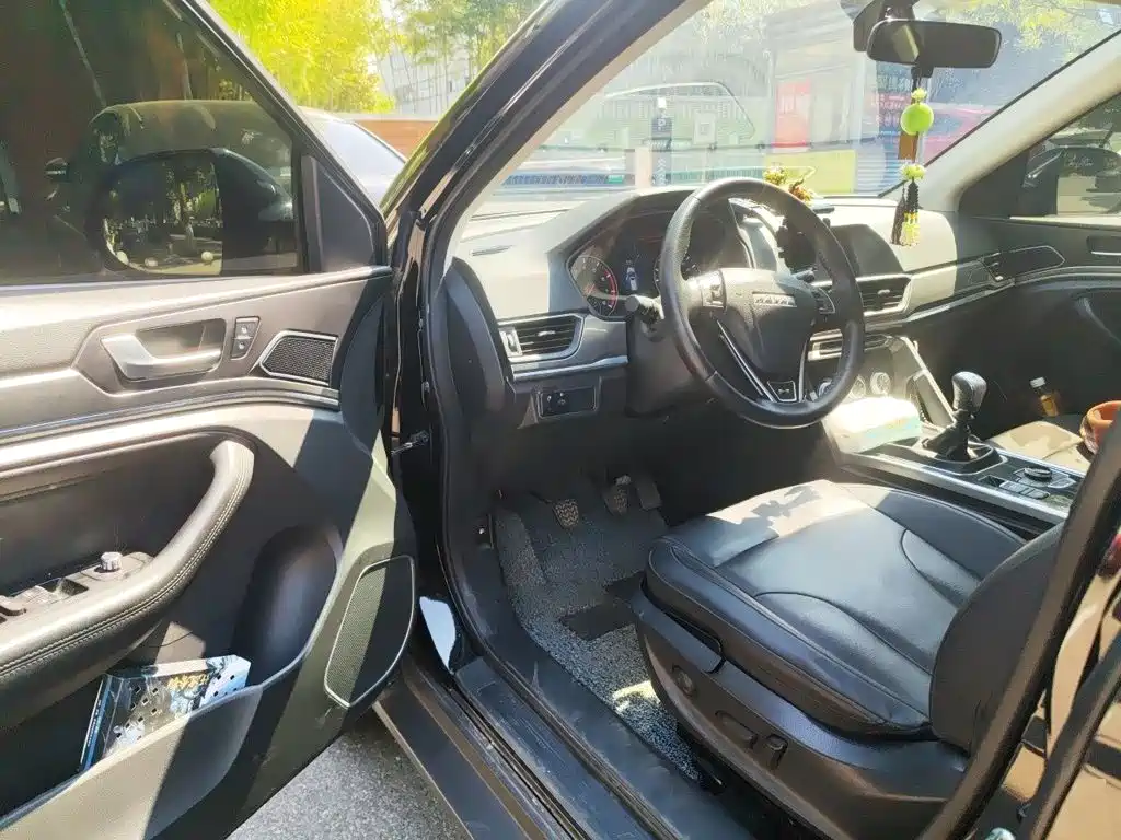 Photo 12 - Haval H6