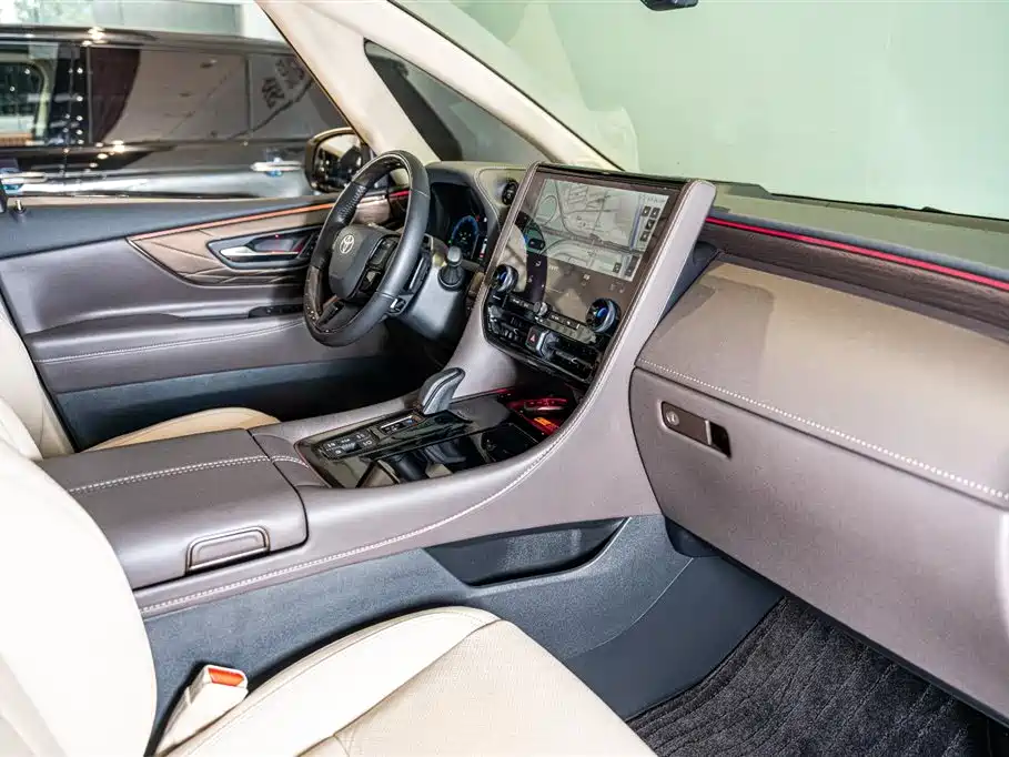 Toyota Alphard 2024 Hybrid 2.5L Ultimate Enjoyment Edition фото 9