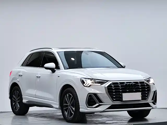 Audi Q3 2023 35 TFSI Progressive Dynamic (1.4T) — фото 4