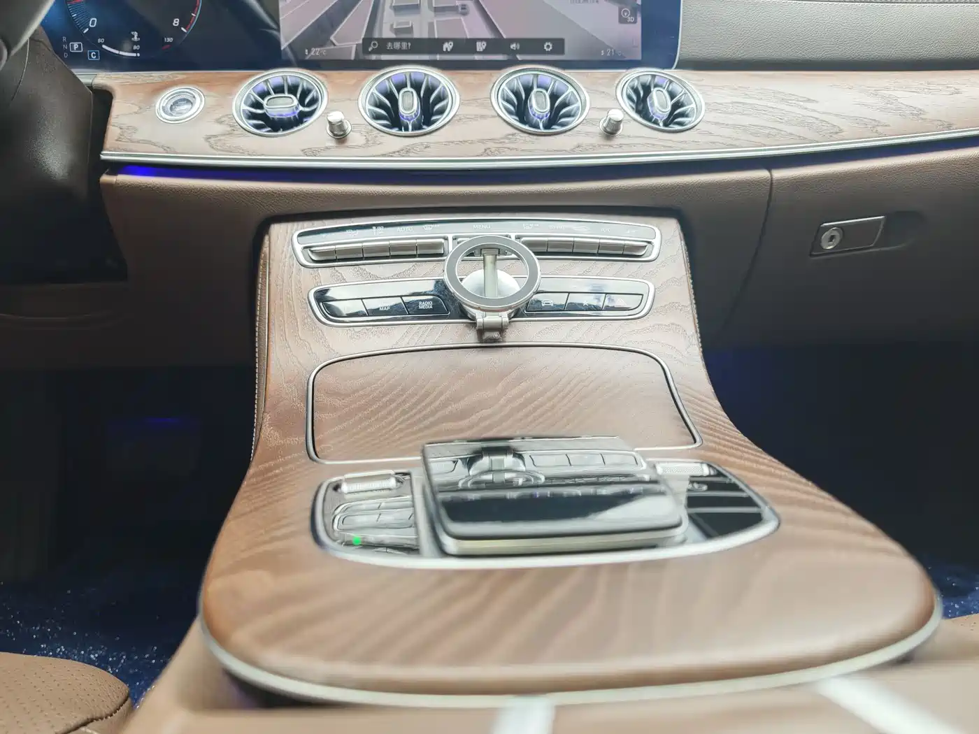 Mercedes-Benz E-Class 2023 E 300 L Fashion фото 11