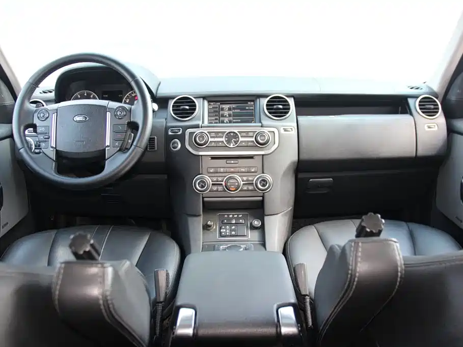 Фото 9 - Land Rover Discovery