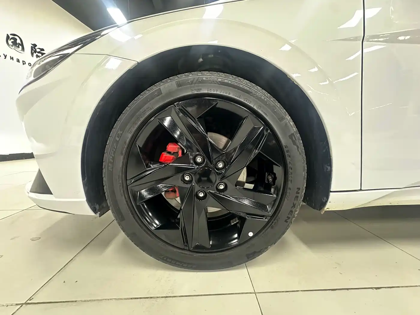 Hyundai Elantra 2022 1.5L CVT 20th Anniversary Edition фото 23