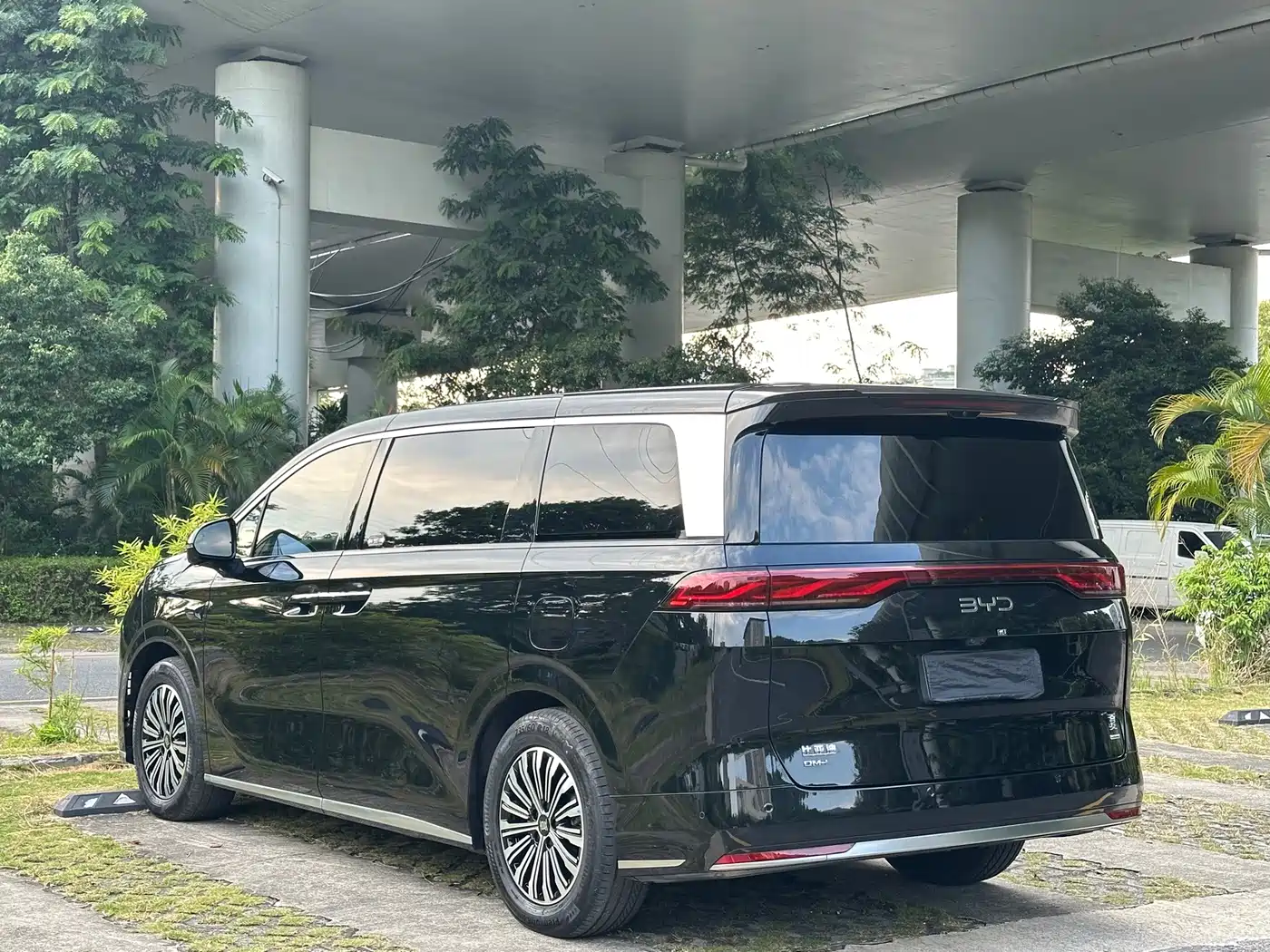 BYD Xia 2025 2025 DM-i 1.5T 180km Excellence