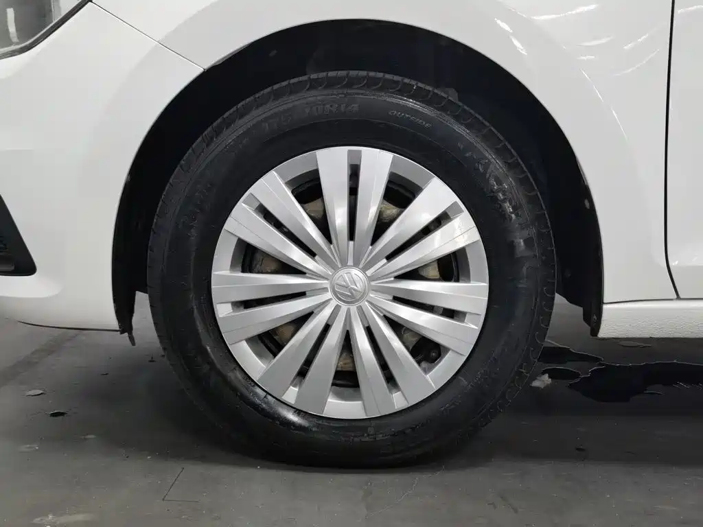 Photo 17 - Volkswagen Santana