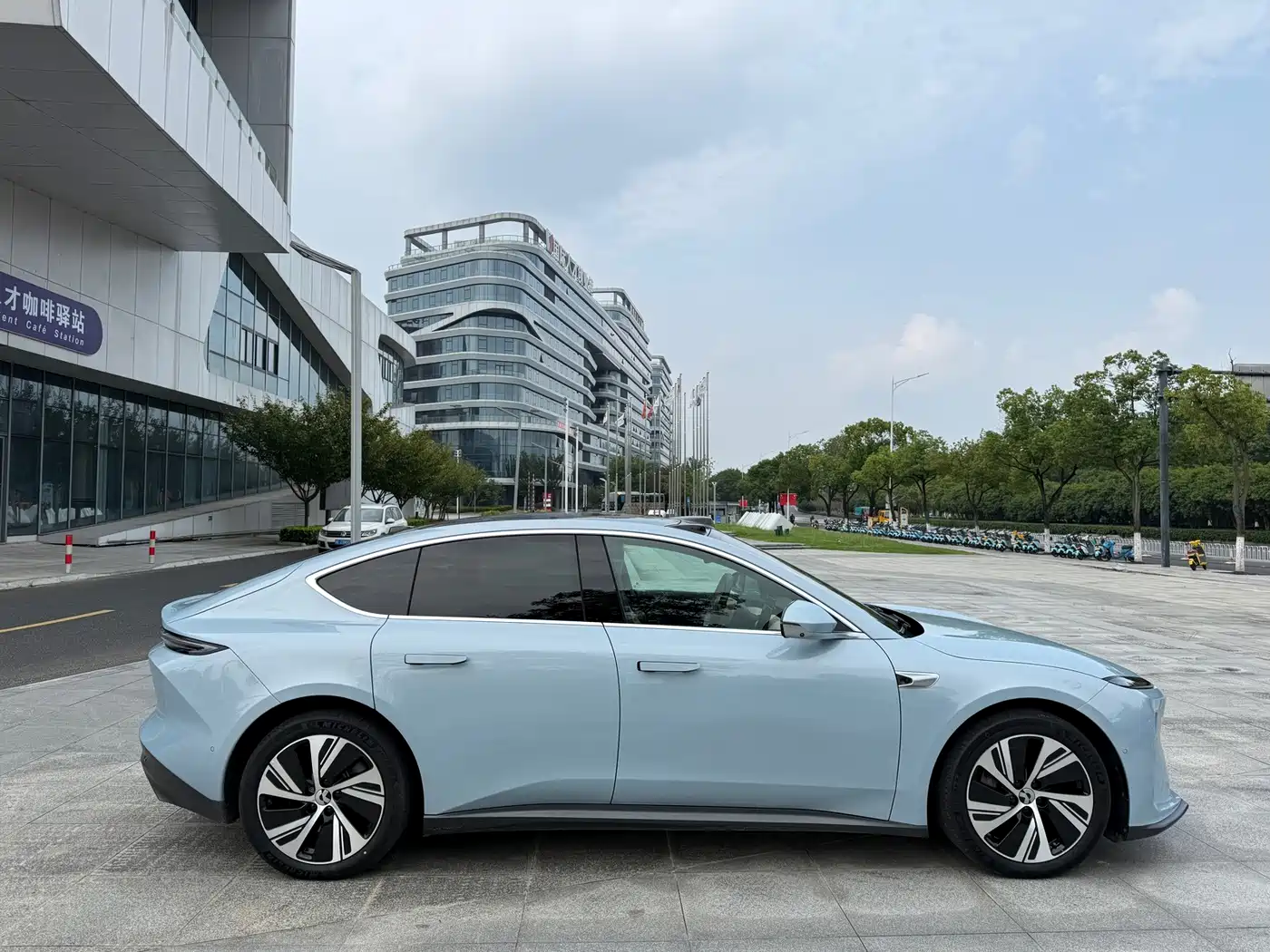 NIO ET5 2023 2022 75kWh