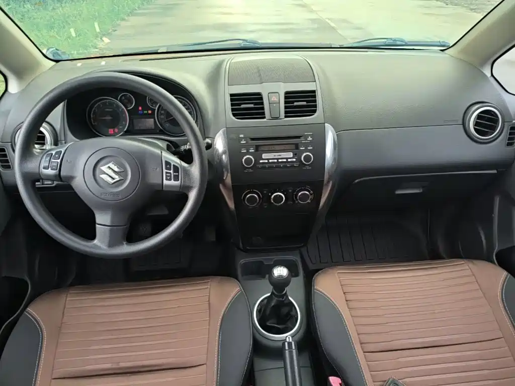 Suzuki SX4 2016 2013 1.6L Manual Cool Edition