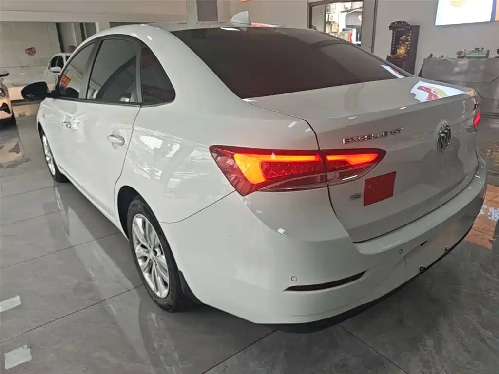 Buick Excelle 2018 15T Dual Clutch Elite (China V) фото 5