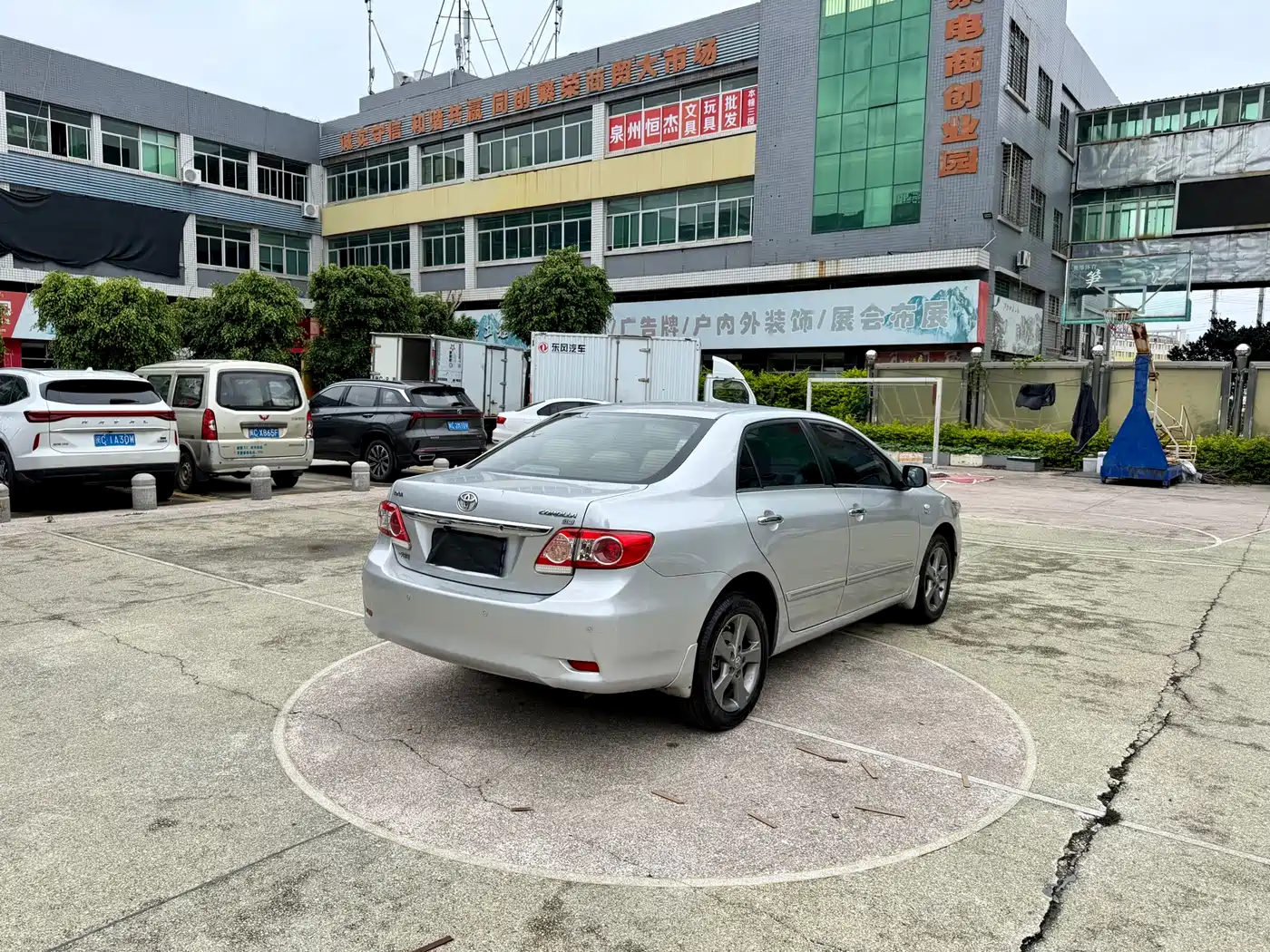 Toyota Corolla 2012 Styling Edition 1.8L CVT GL-i фото 5