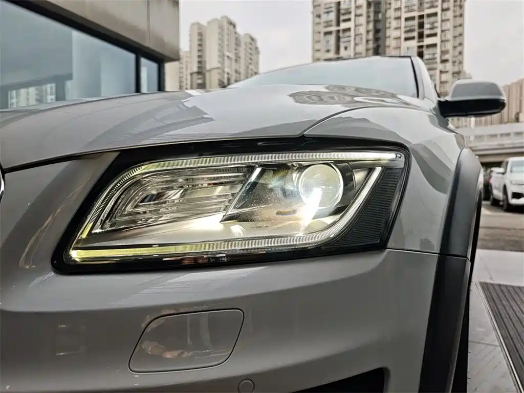 Audi Q5 2017 Plus 40 TFSI Technology фото 12
