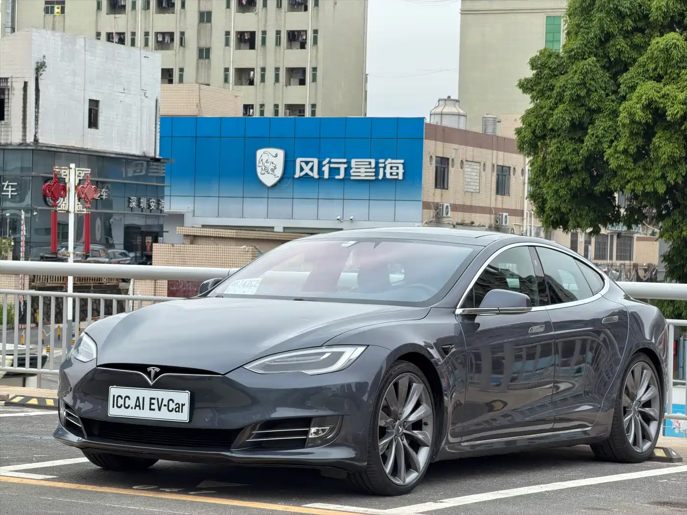 TESLA MODEL S