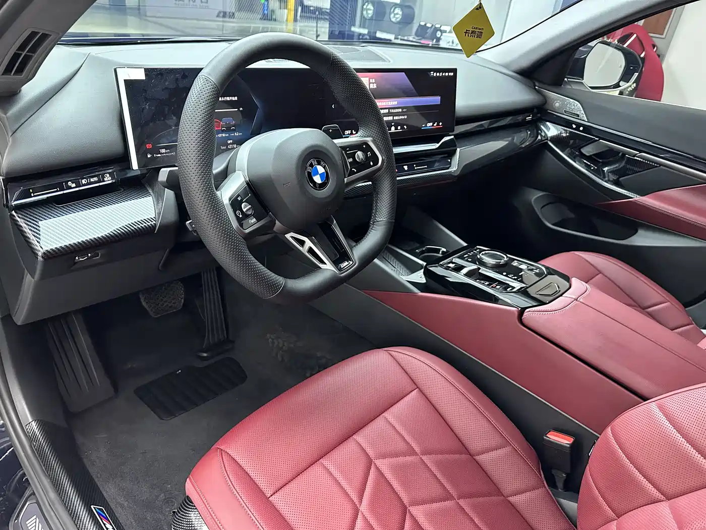 BMW 5 Series 2024 530Li Leading M Sport Package фото 10
