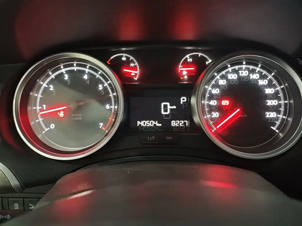 Peugeot 408 2018 350THP Automatic Luxury Edition фото 12