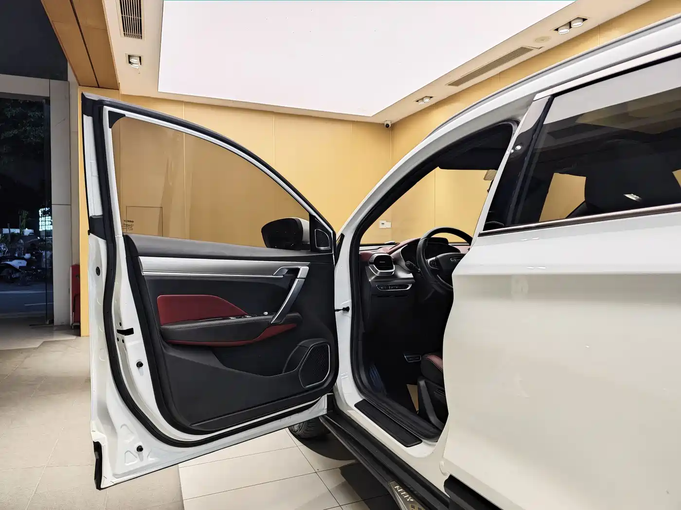 GEELY BINYUE