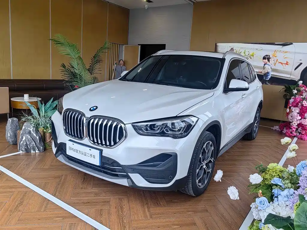 BMW X1 2022 sDrive25Li Leading