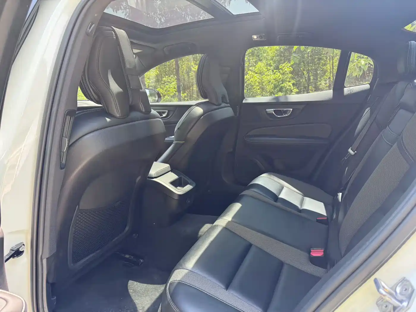 Volvo S60 2021 T4 Inscription Sport Edition фото 4